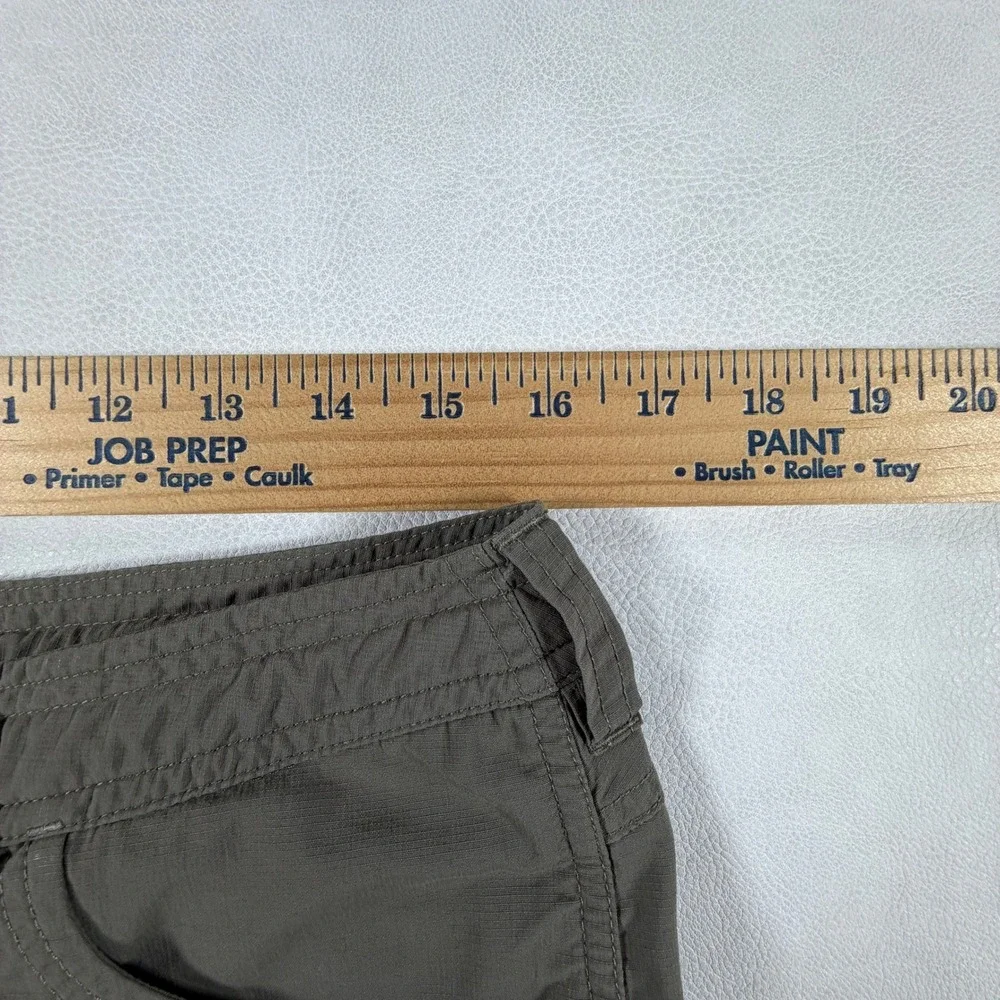 The North Face Womens Size 8 Horizon Hiking Shorts Olive Green Roll Up Nylon